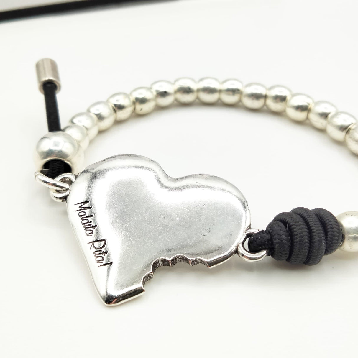 Maldita Rita bracelet Corazón Mordido Collection