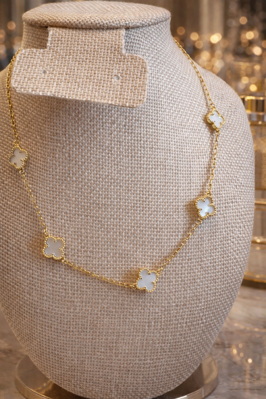 Eliana petite clover necklace