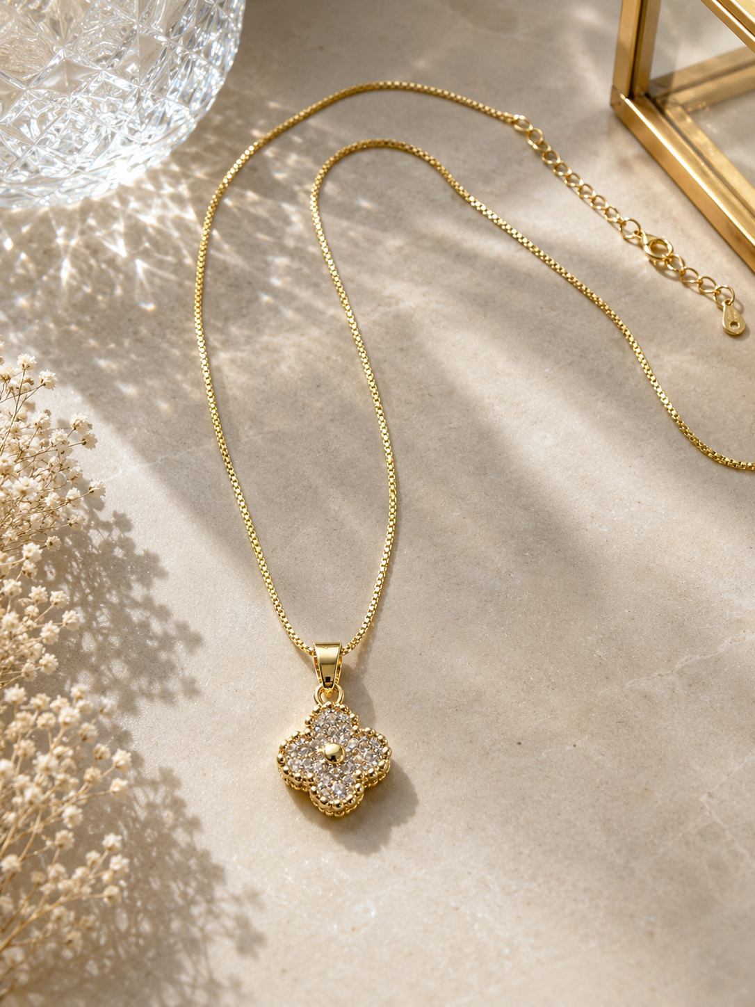 Aveline nEcklace