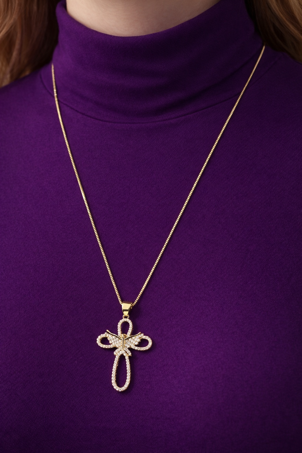Inoah crucifix pendant