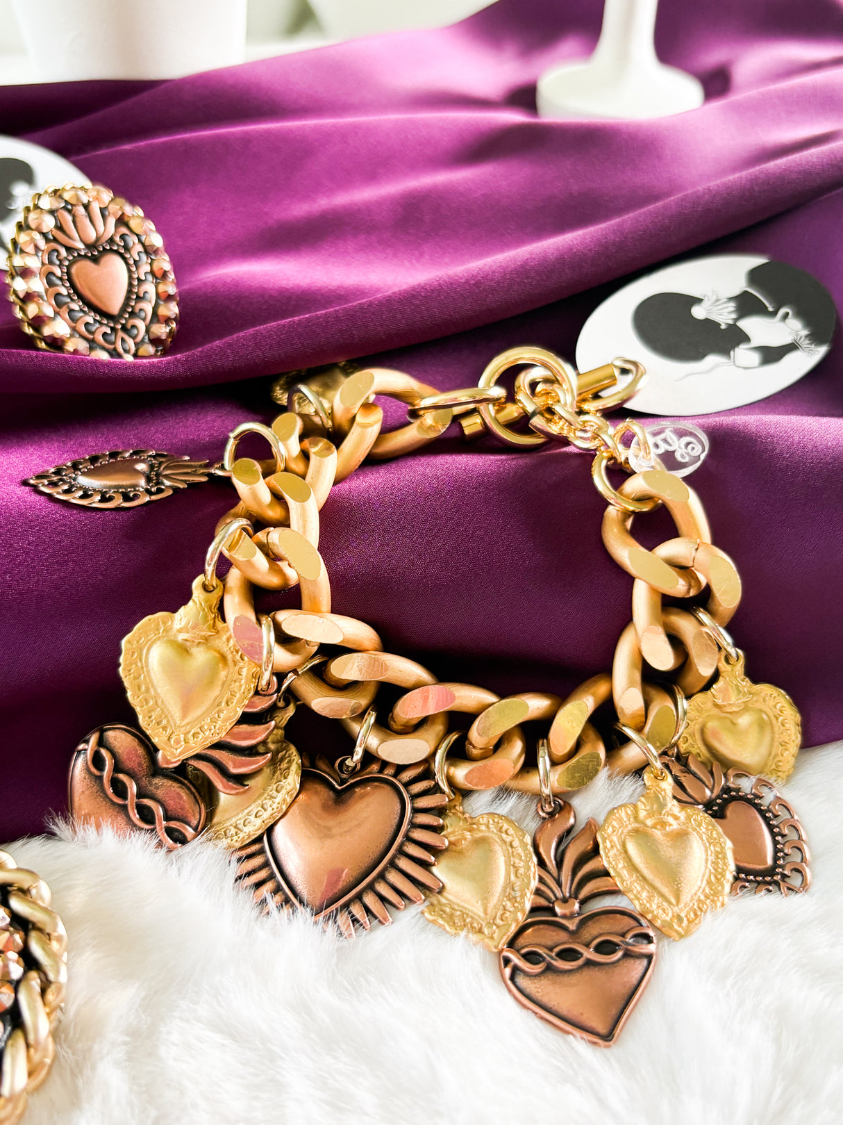 B.E. bronce bracelet