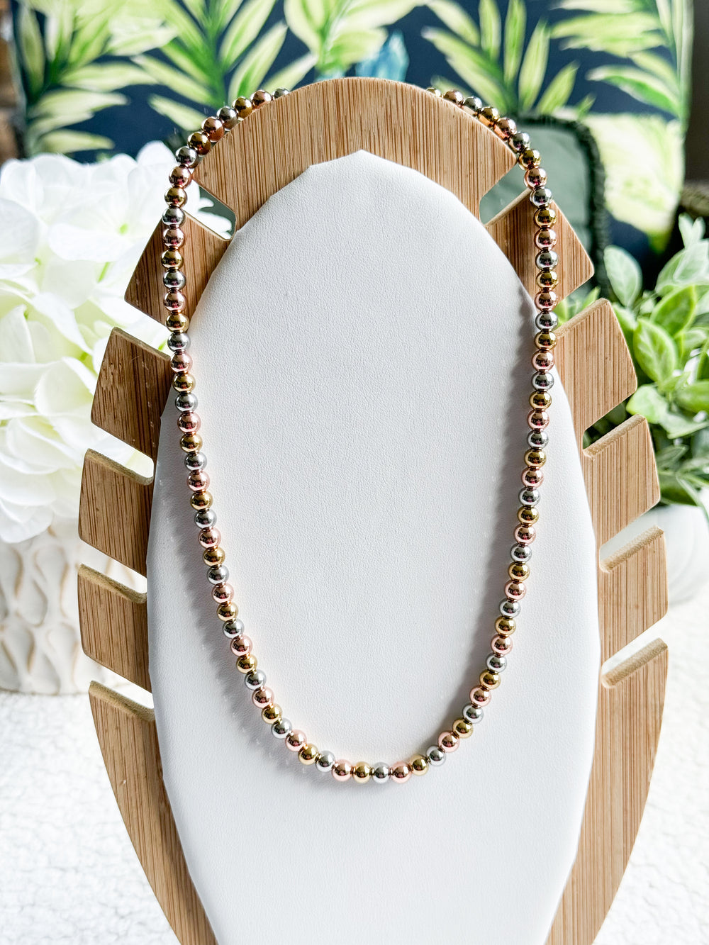 Basic beads necklace