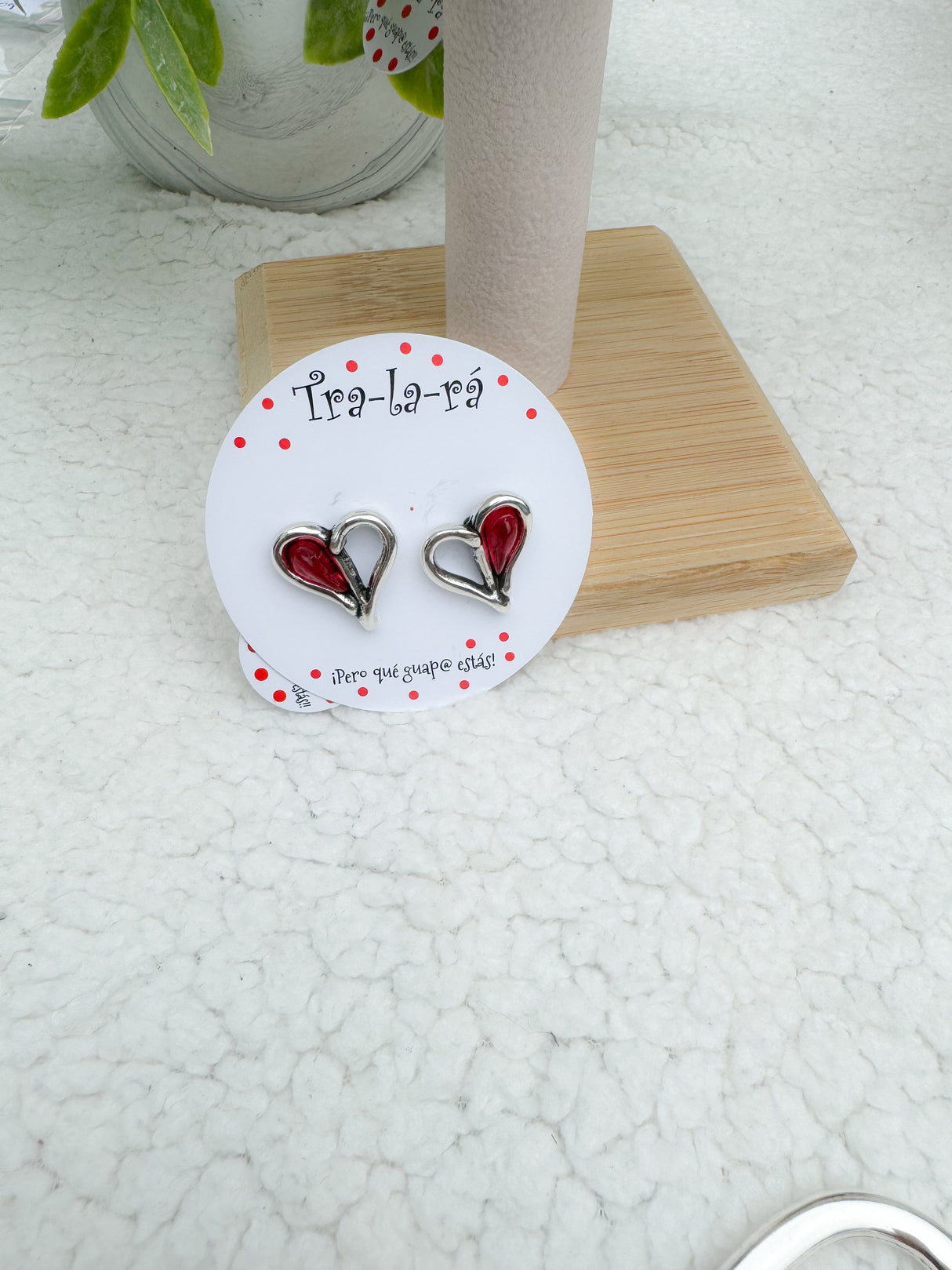 Tra-la-ra earrings Pasión Collection