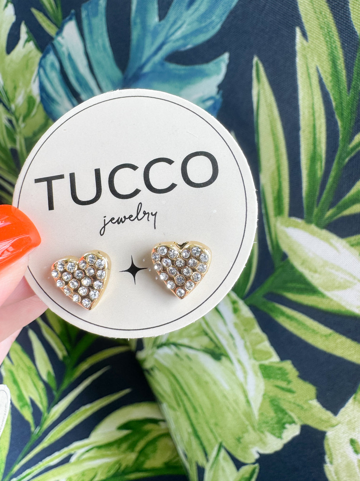 Tucco earrings Too much love