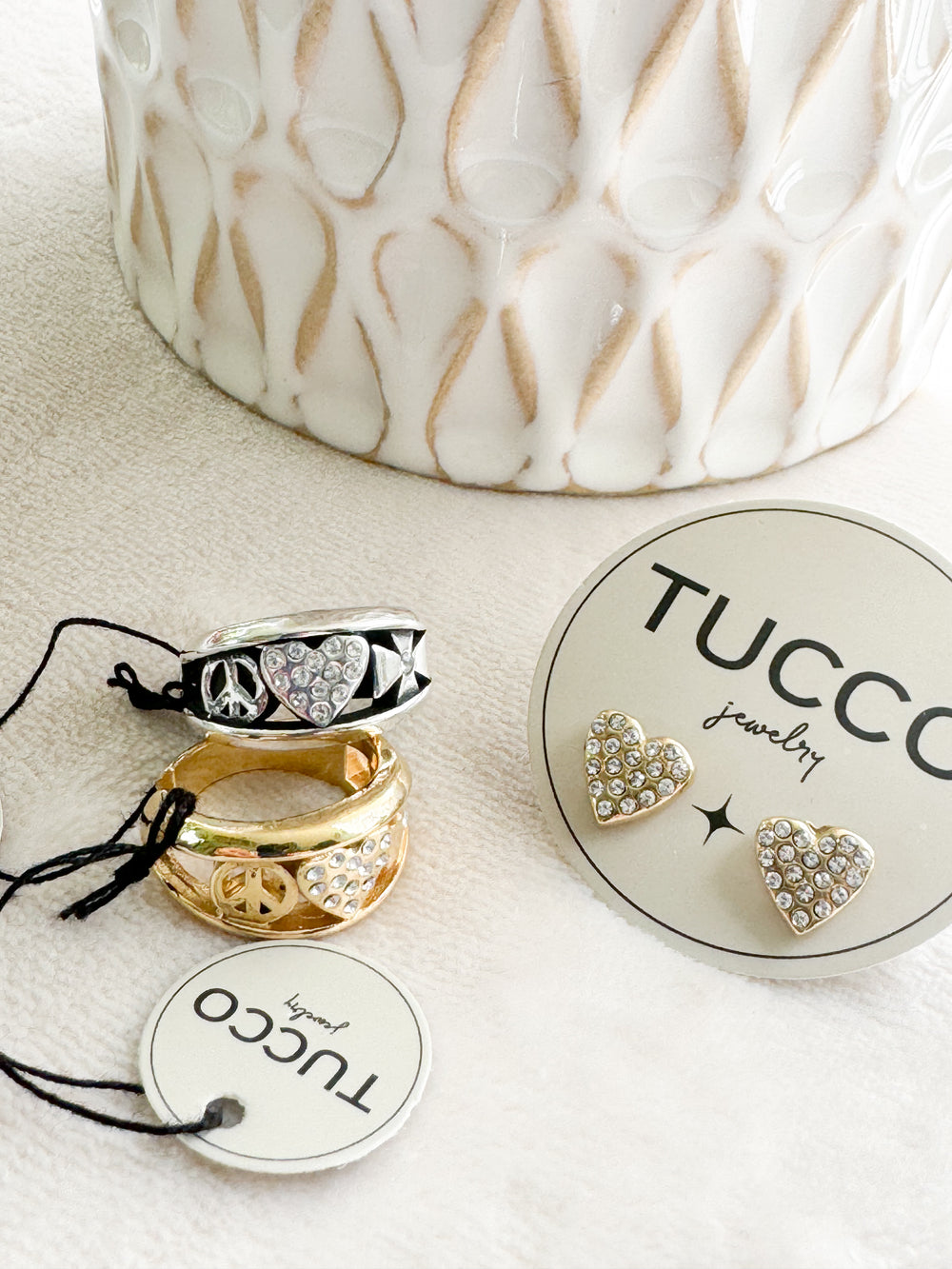 Tucco earrings Too much love