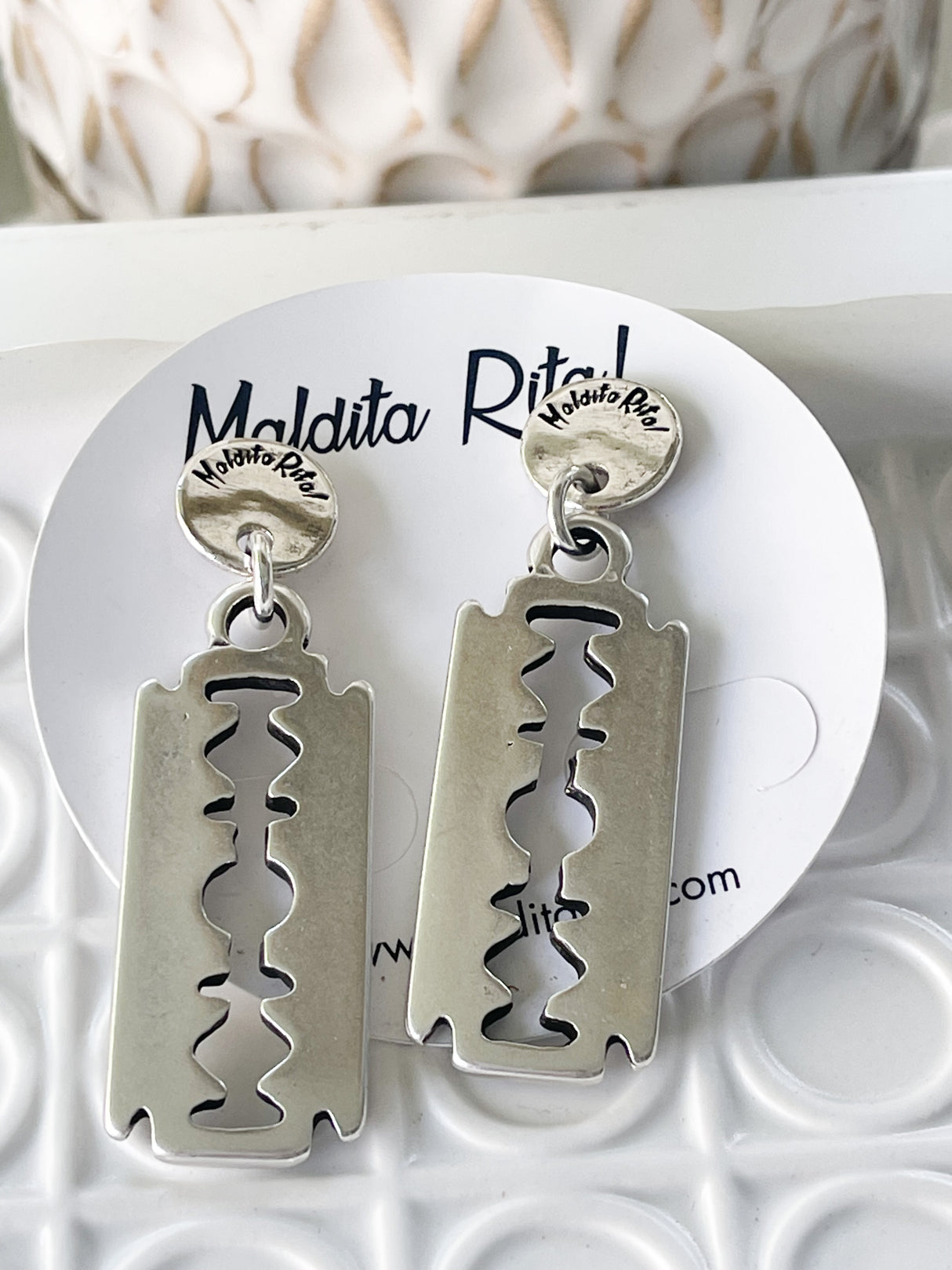 Maldita Rita earrings (shaving crafts)
