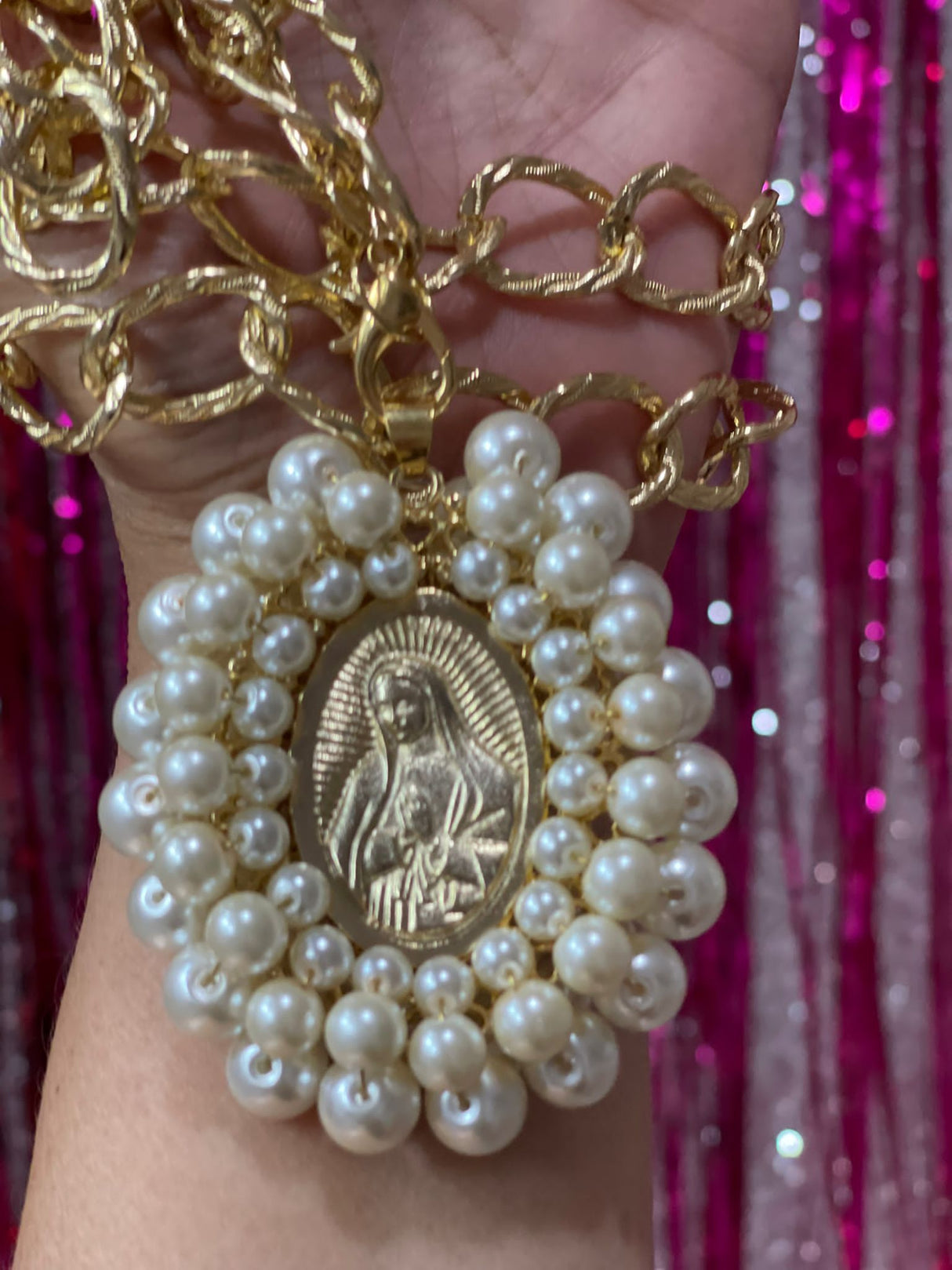 Necklace Guadalupana (white)