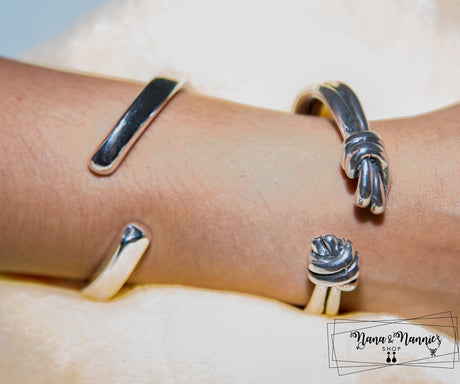 B&G knot bangle