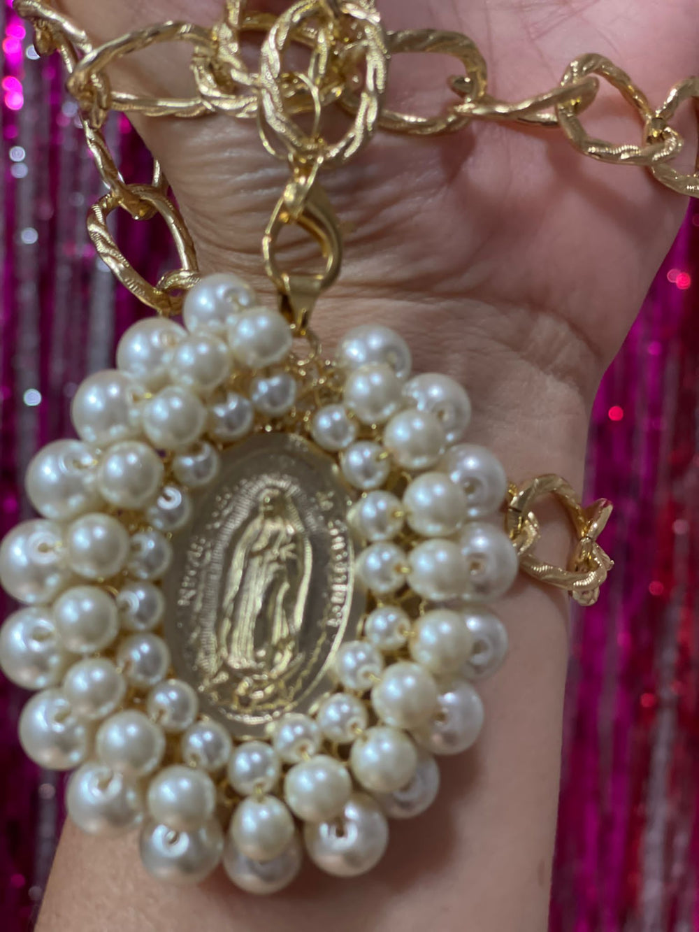 Necklace Guadalupana (white)