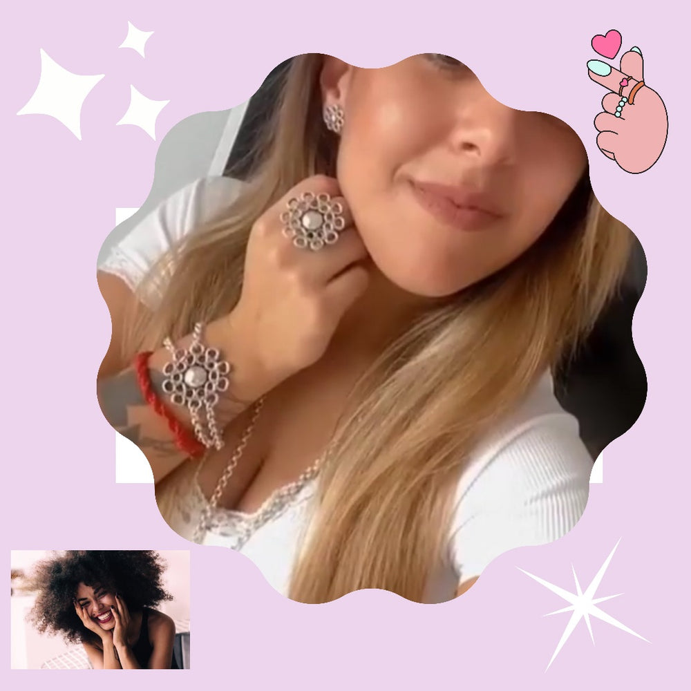 Tucco flower charm bracelet