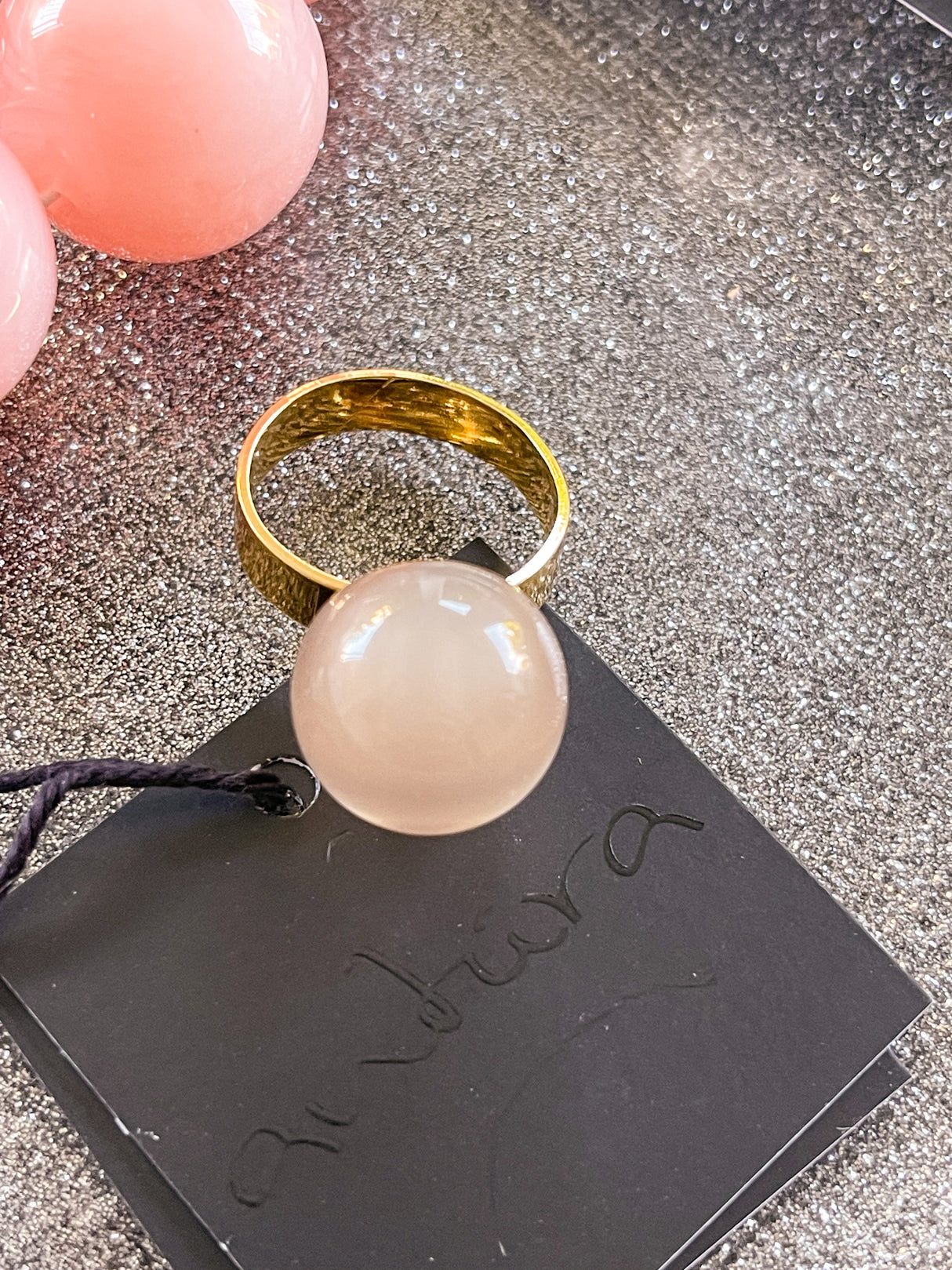 Globe ring by Antúra