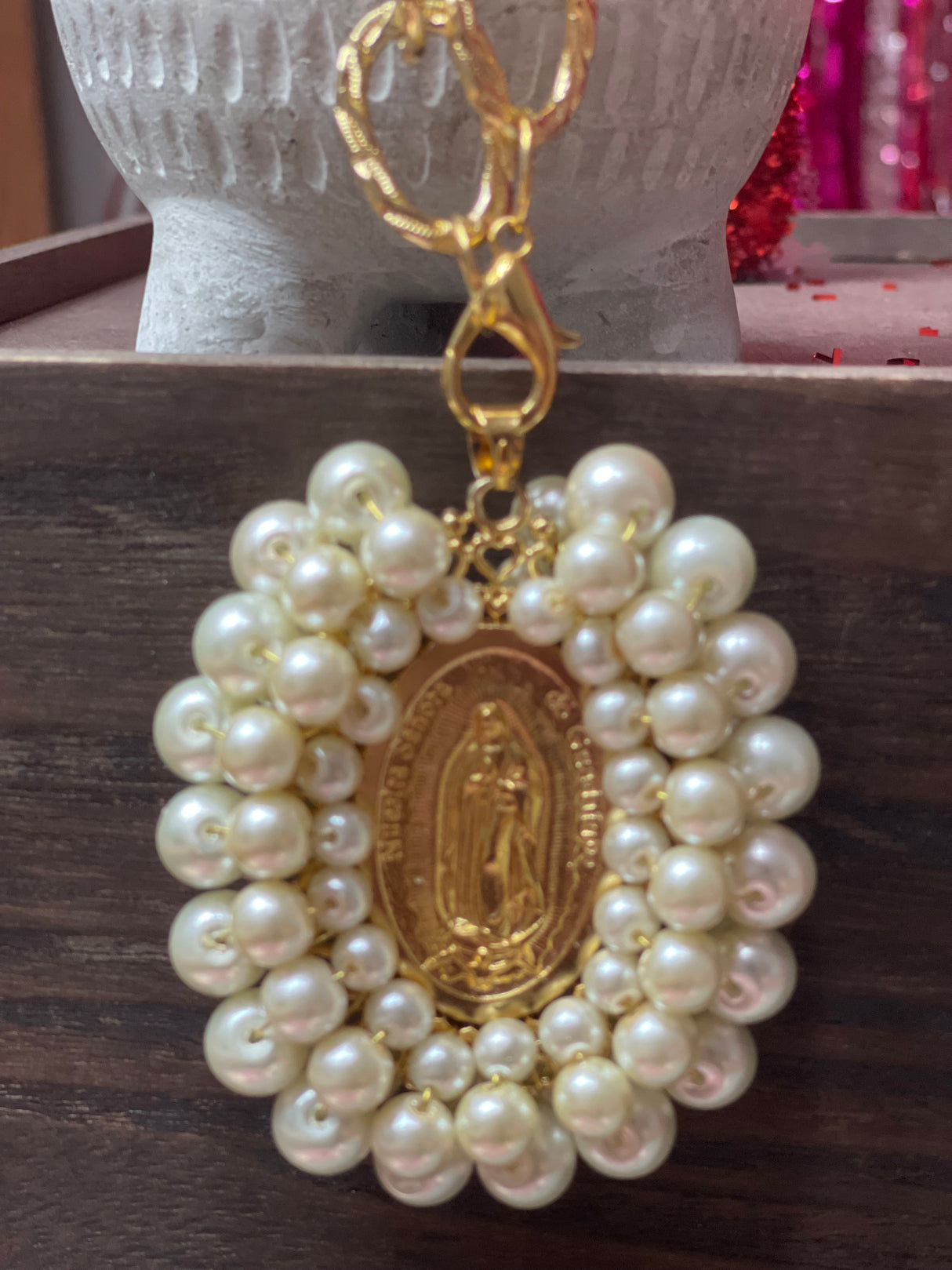 Necklace Guadalupana (white)