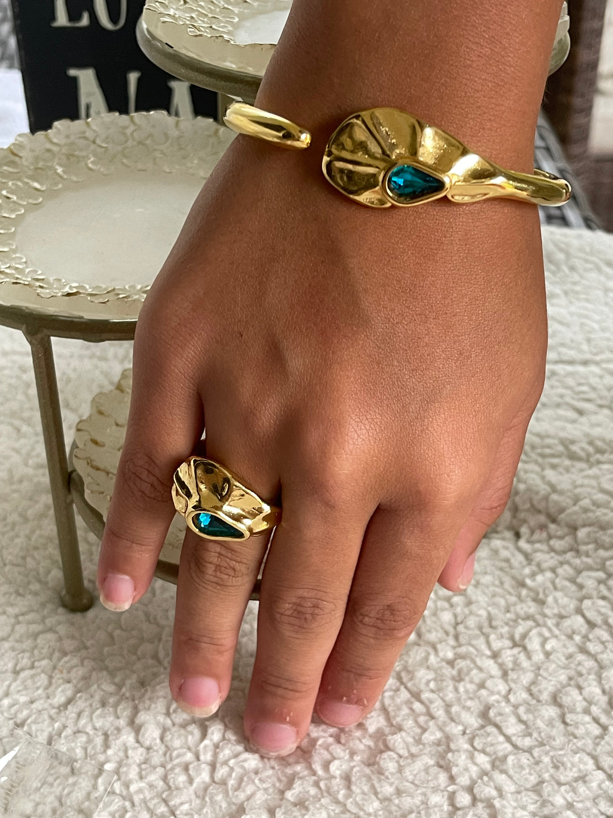 Bangle Tra-La-Ra Petra Collection