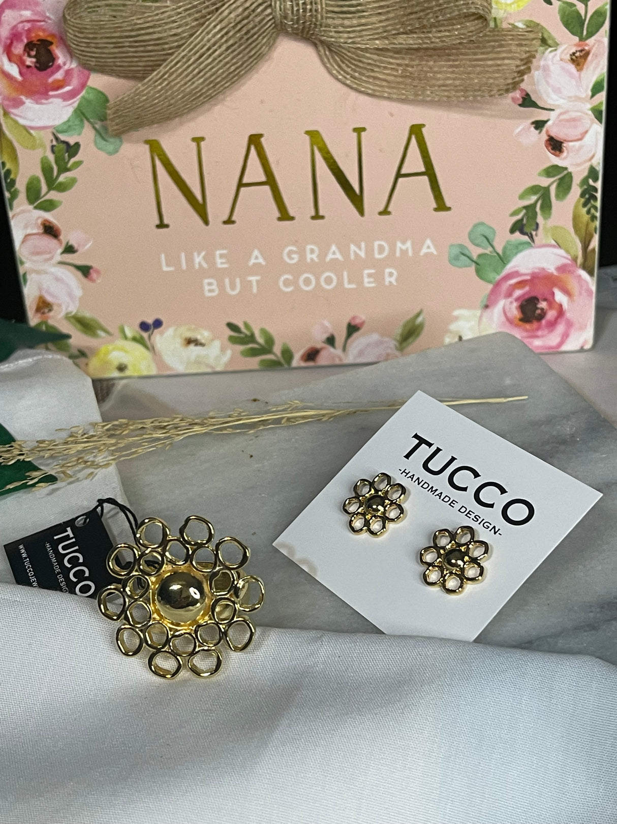 Tucco flower earrings