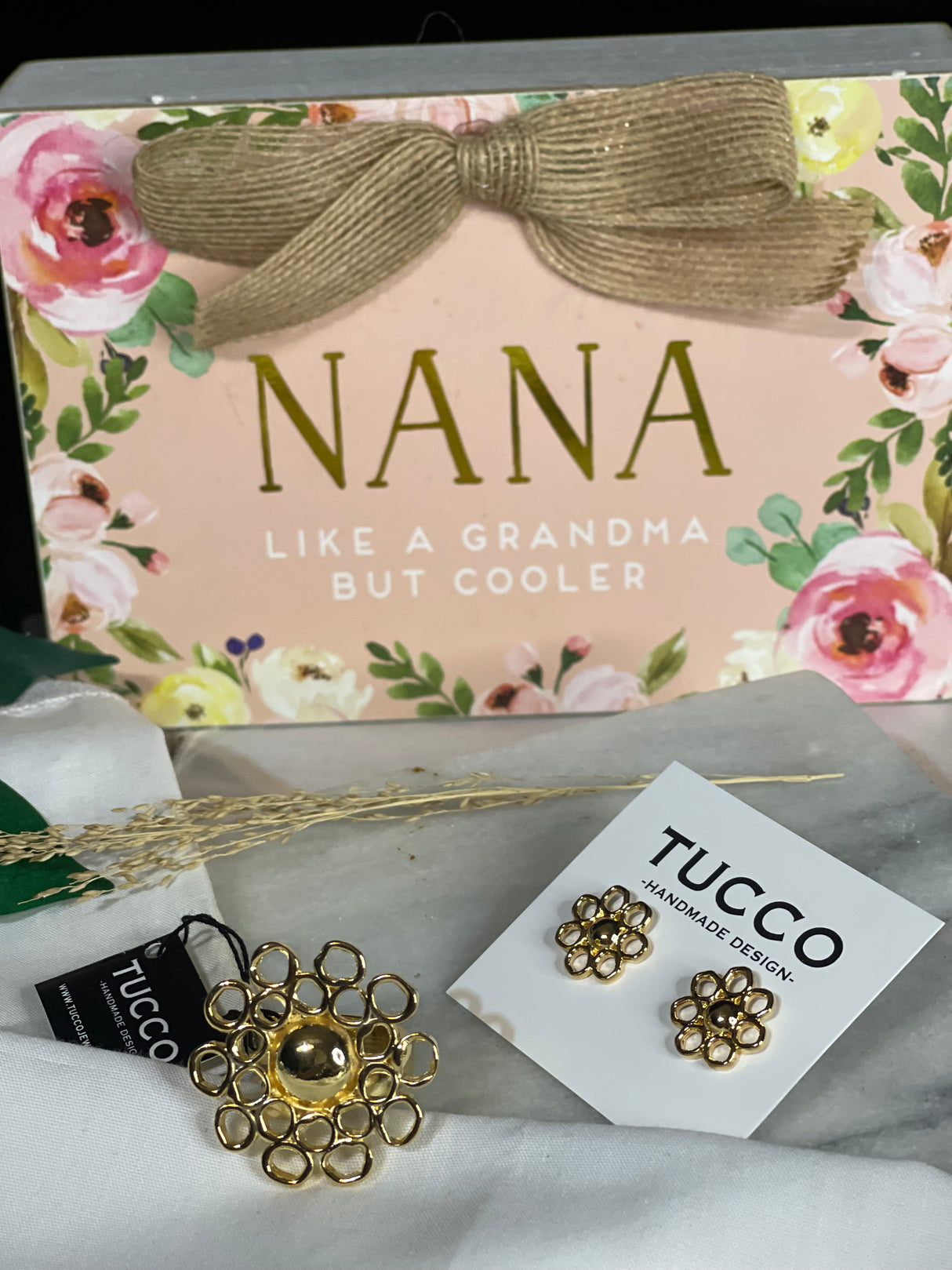 Tucco flower earrings