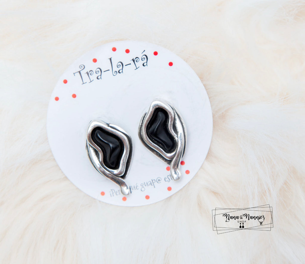 Tra-La-Ra earrings, BESO Collection