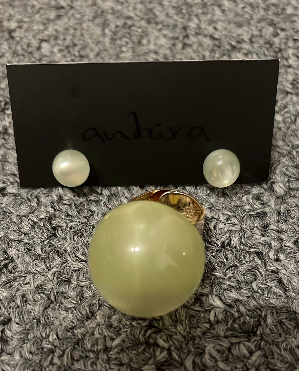 Globe earrings by Antúra