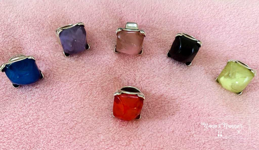 Tra-La-Ra stone ring