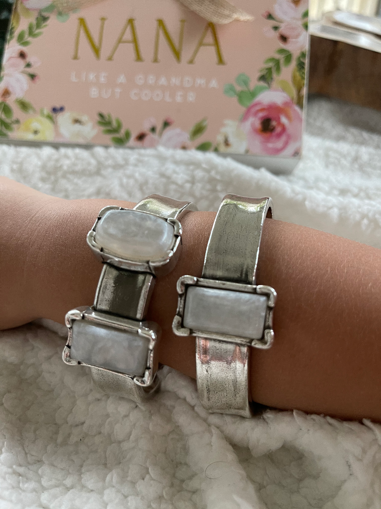 Tra-La-Ra Bangle with stone