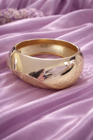 Sculpta Irregular Bangle