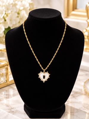 Monique necklace