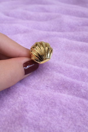 Damaris Shell Ring