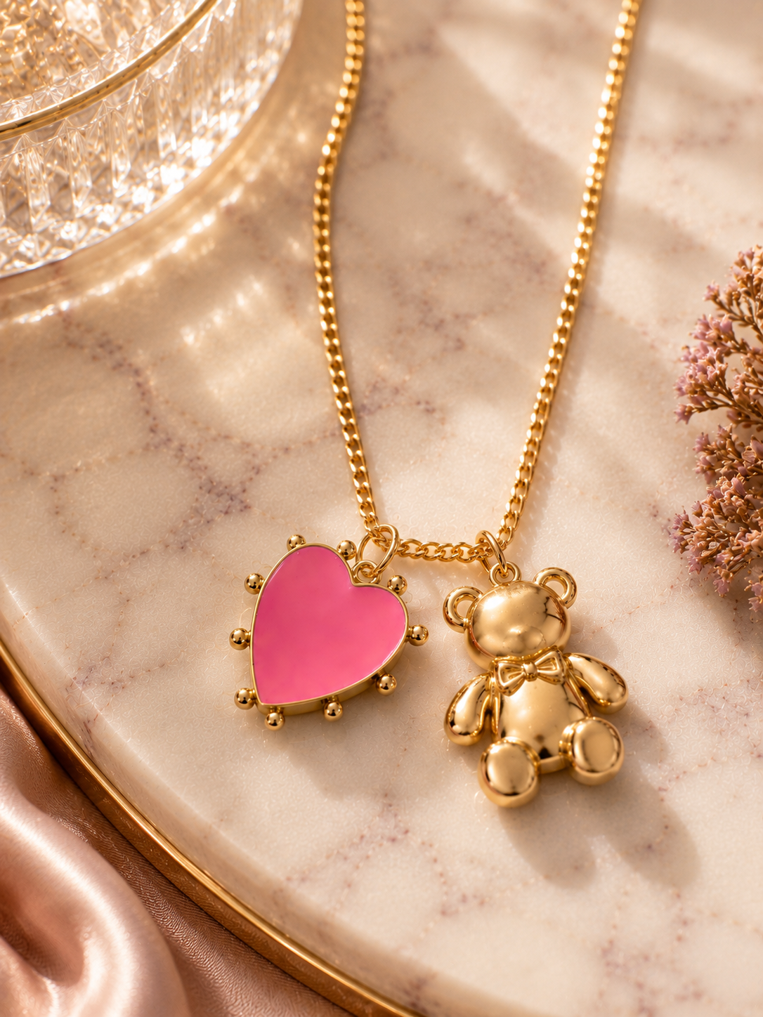 Adore necklace