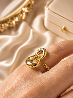 Amora ring