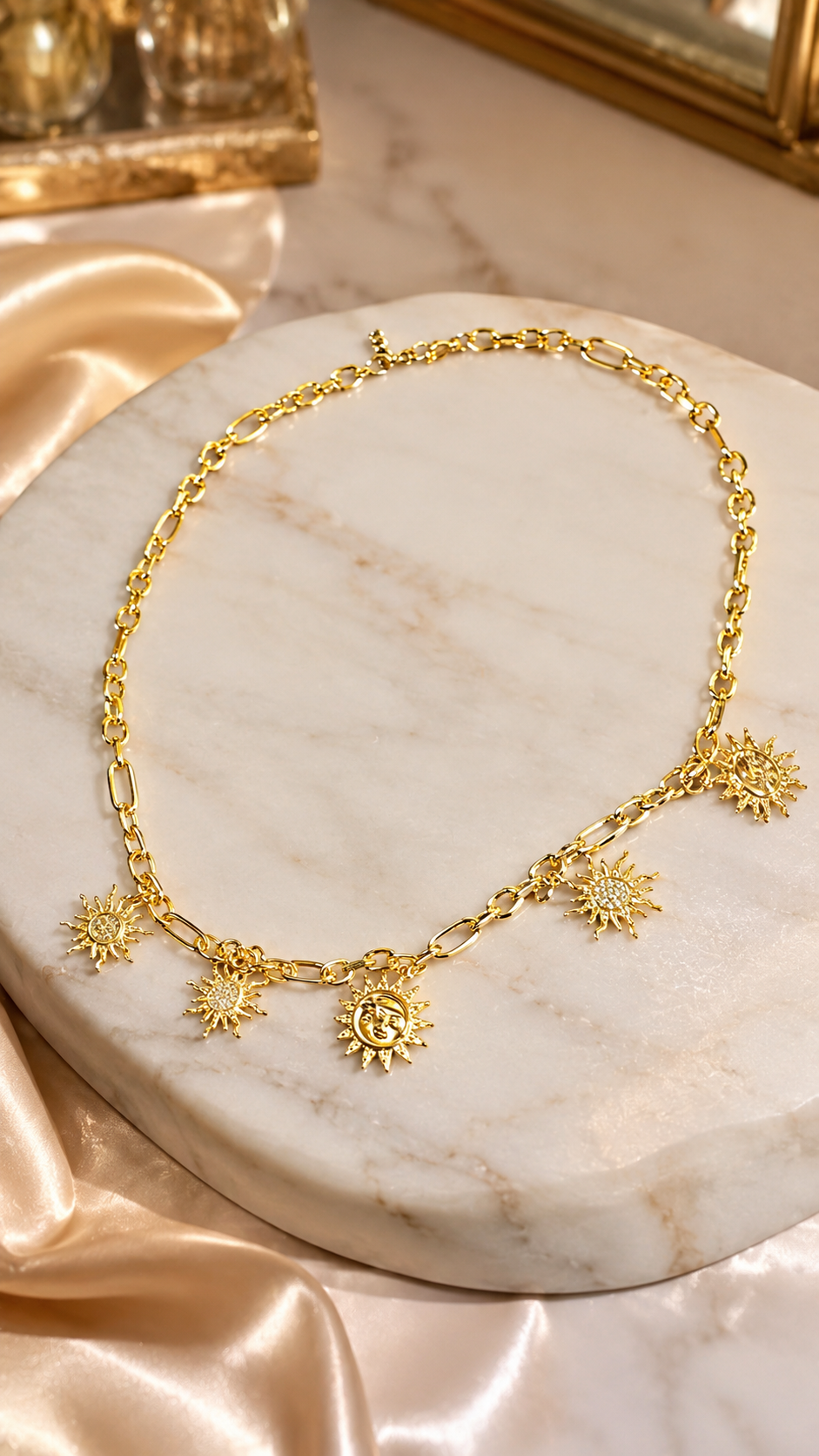 Solenne necklace