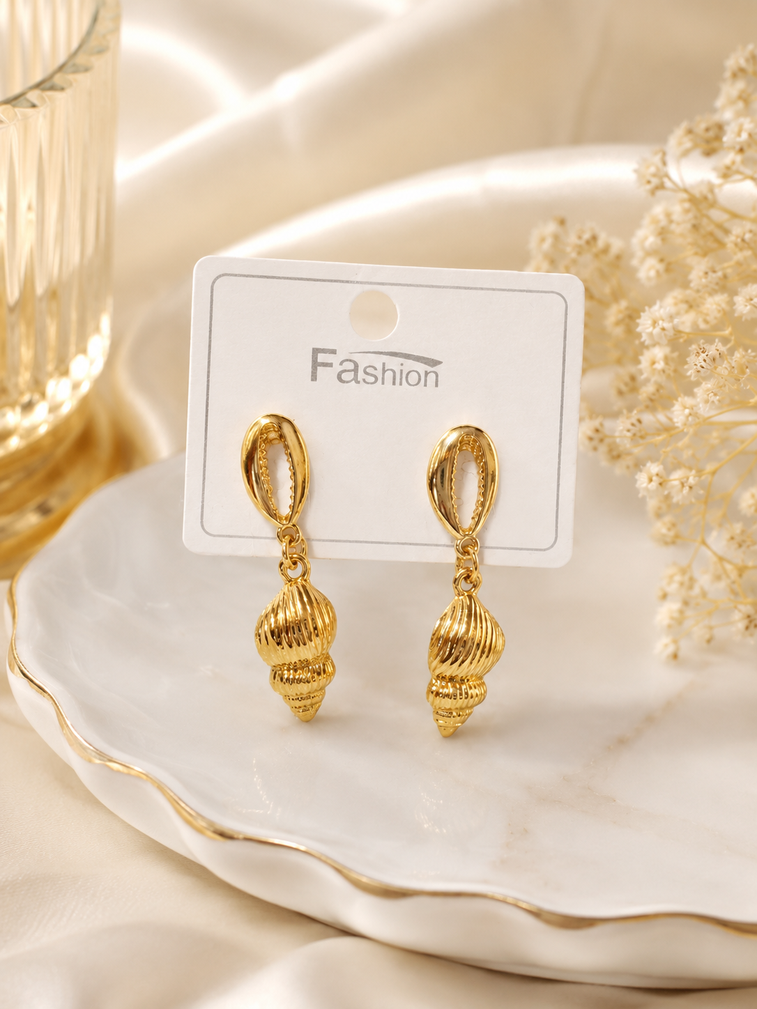 Maris Shell Earrings
