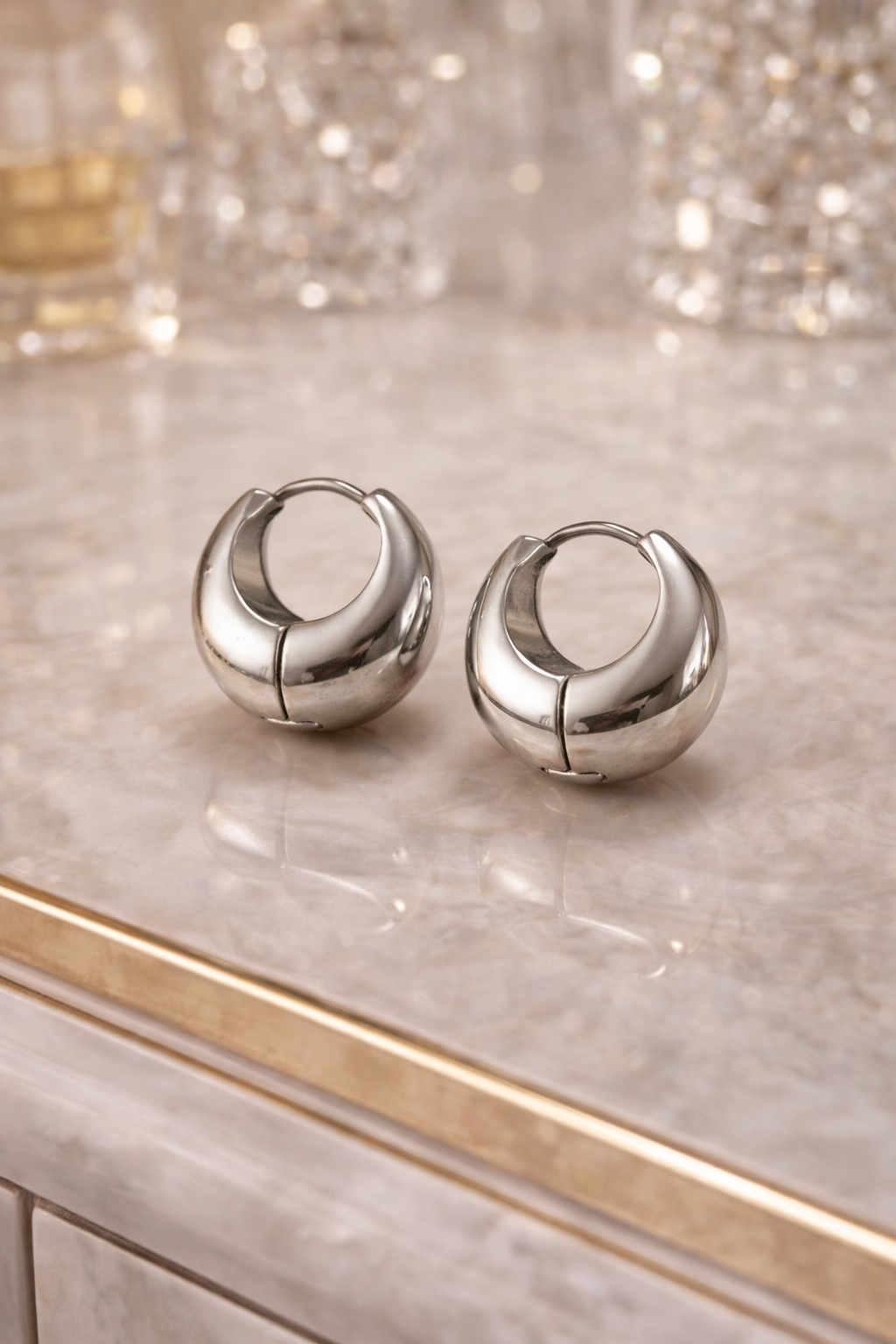 Valira Sculpted Dome Hoops