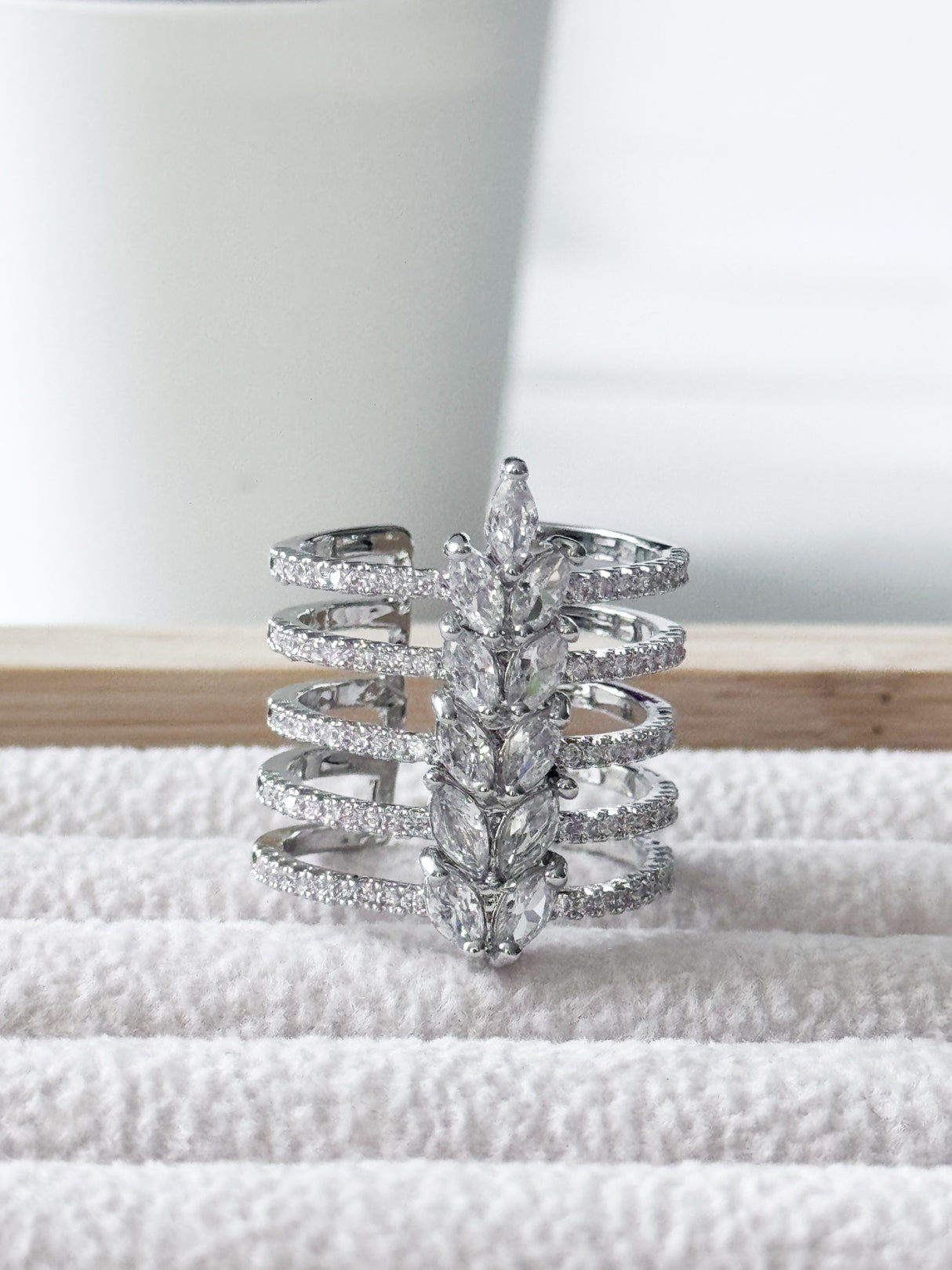 Elami ring