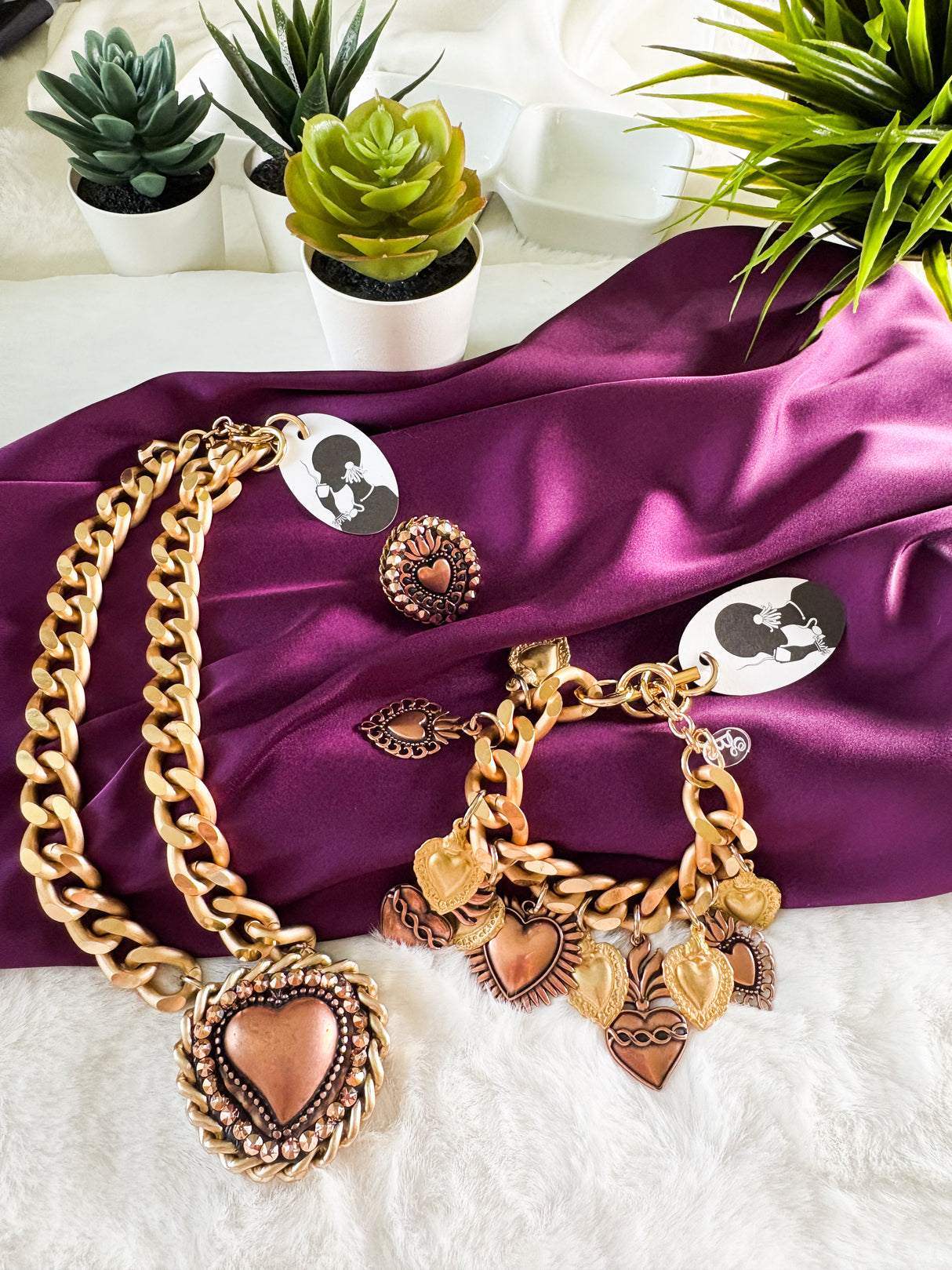 B.E. bronce bracelet