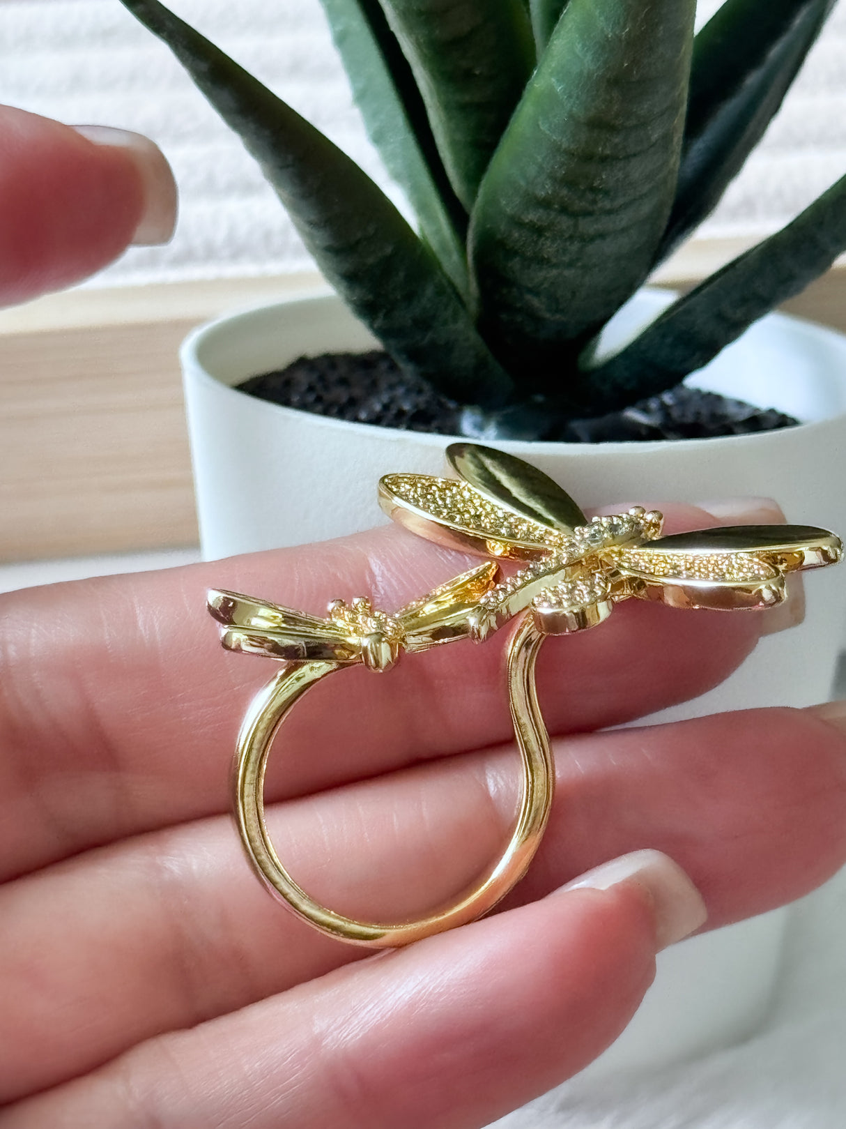 Dragonfly ring