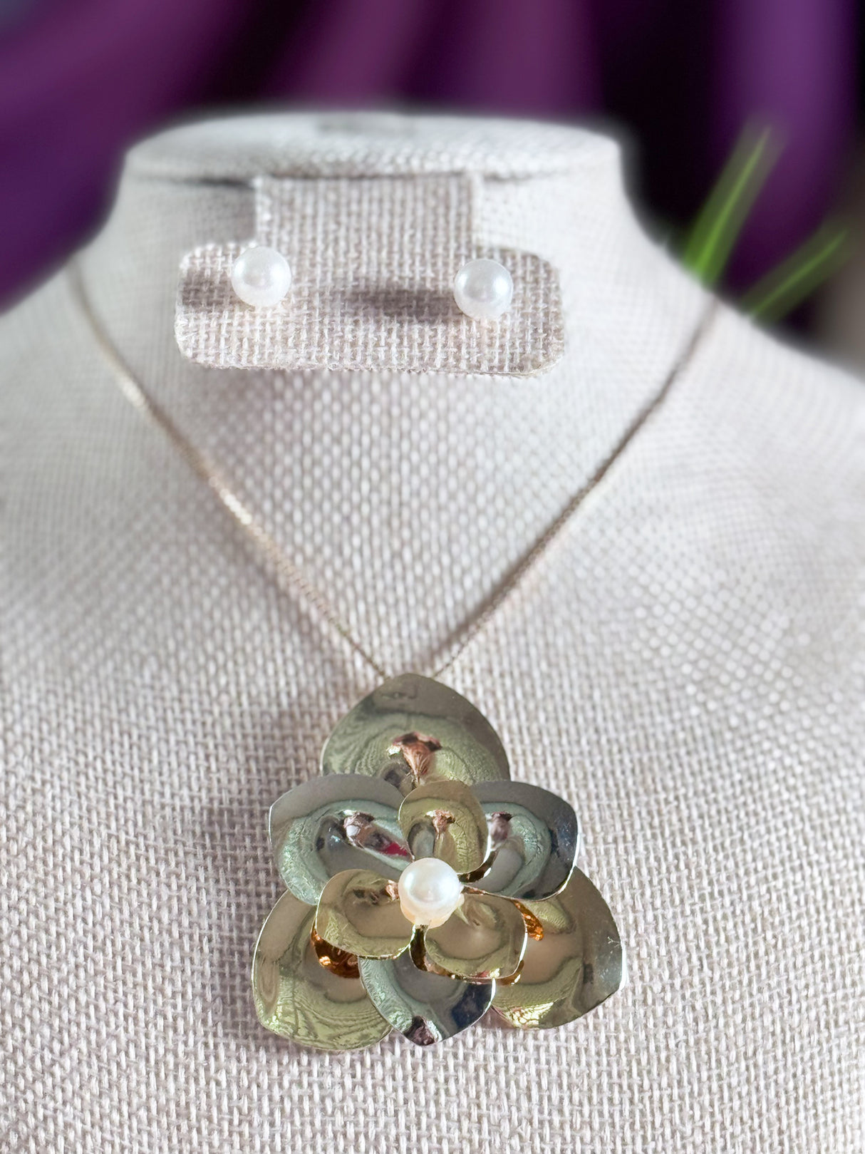 Teodora necklace & earrings set