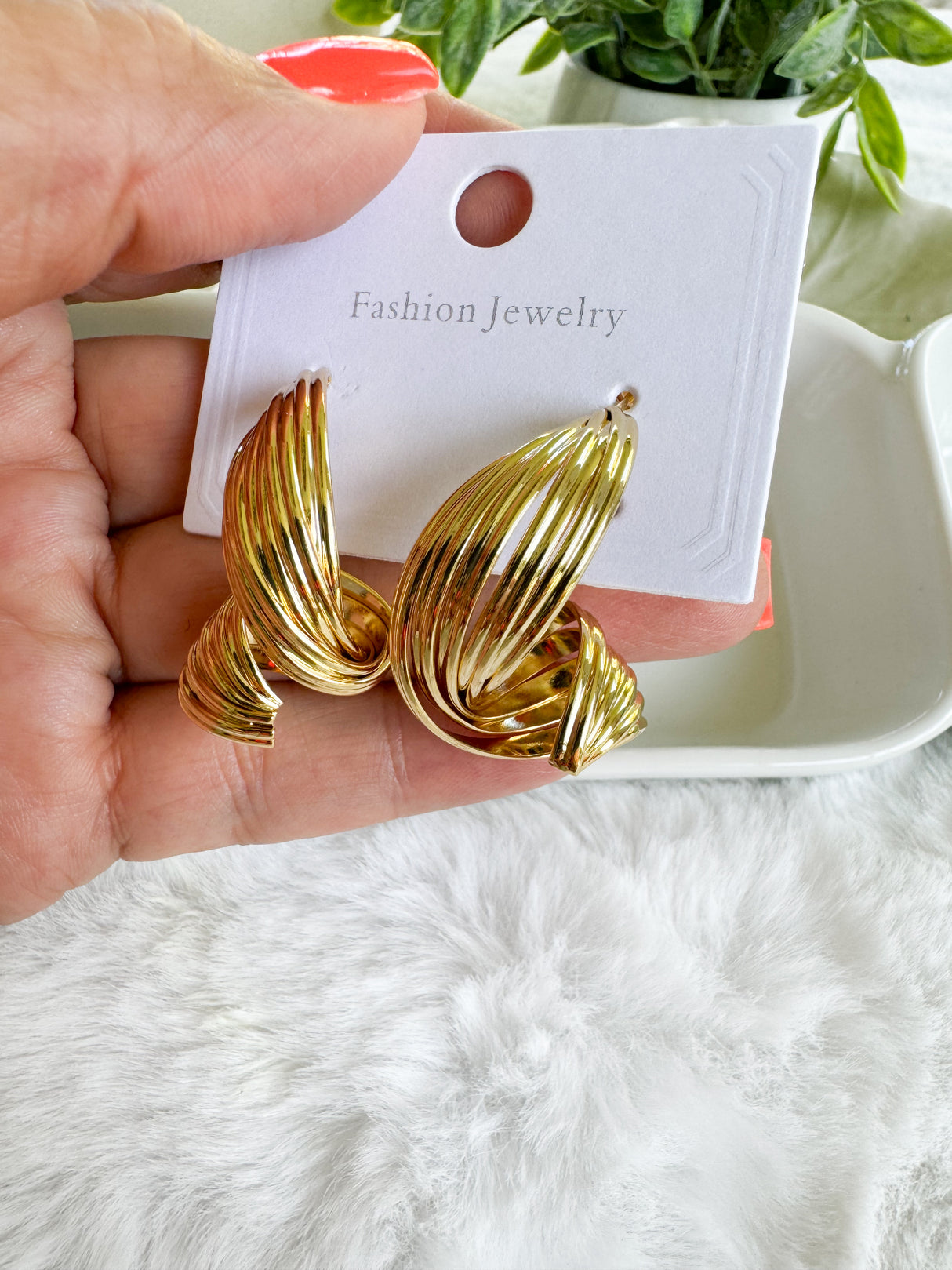 Victoria earrings