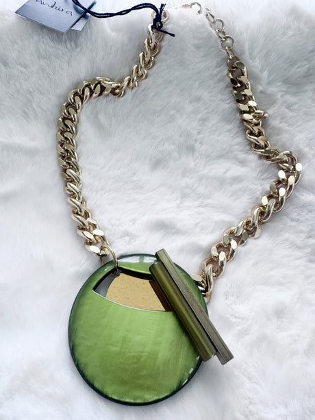Antura green necklace