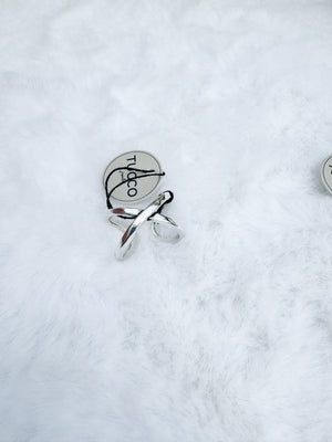 Tucco cross ring