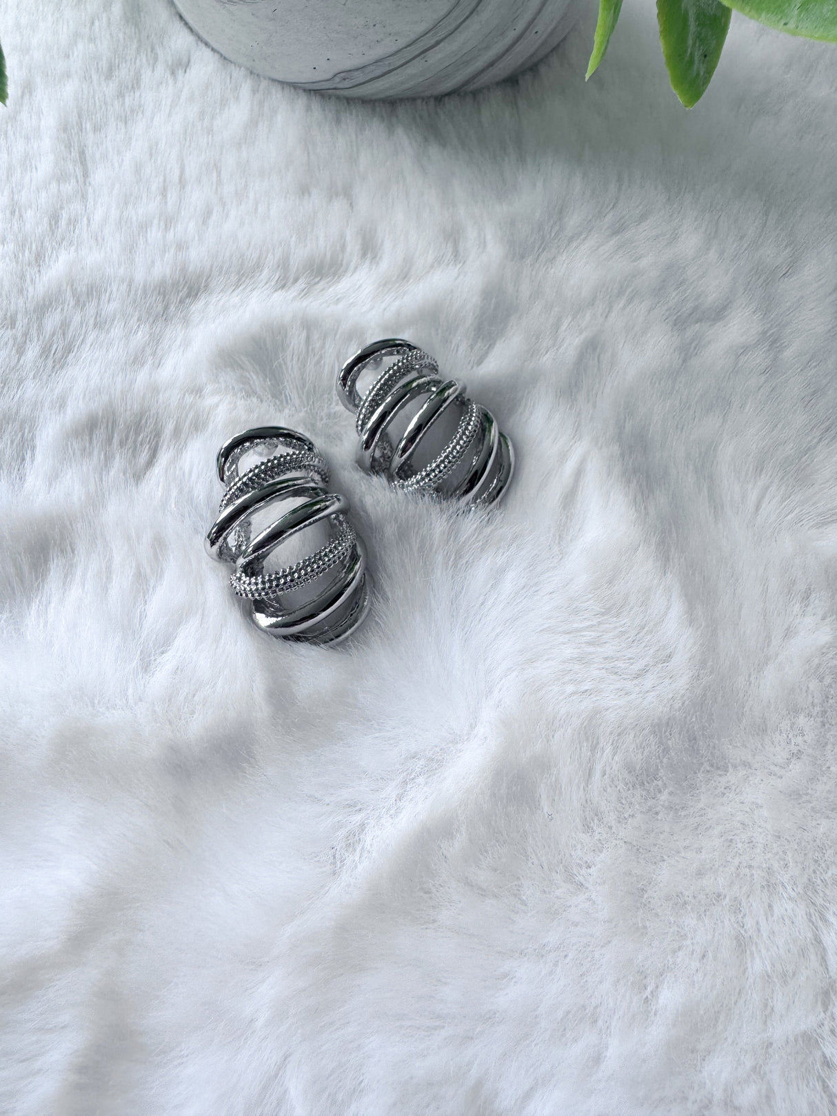 Carline earrings