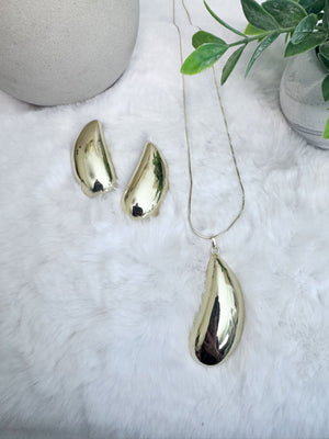 Drop pendant-maxi necklace