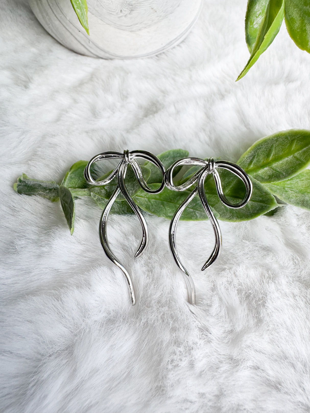 Isis earrings