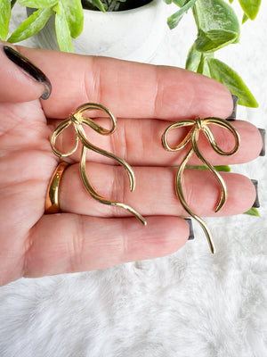 Isis earrings