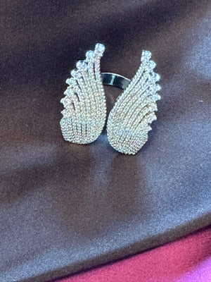 Yanely ring