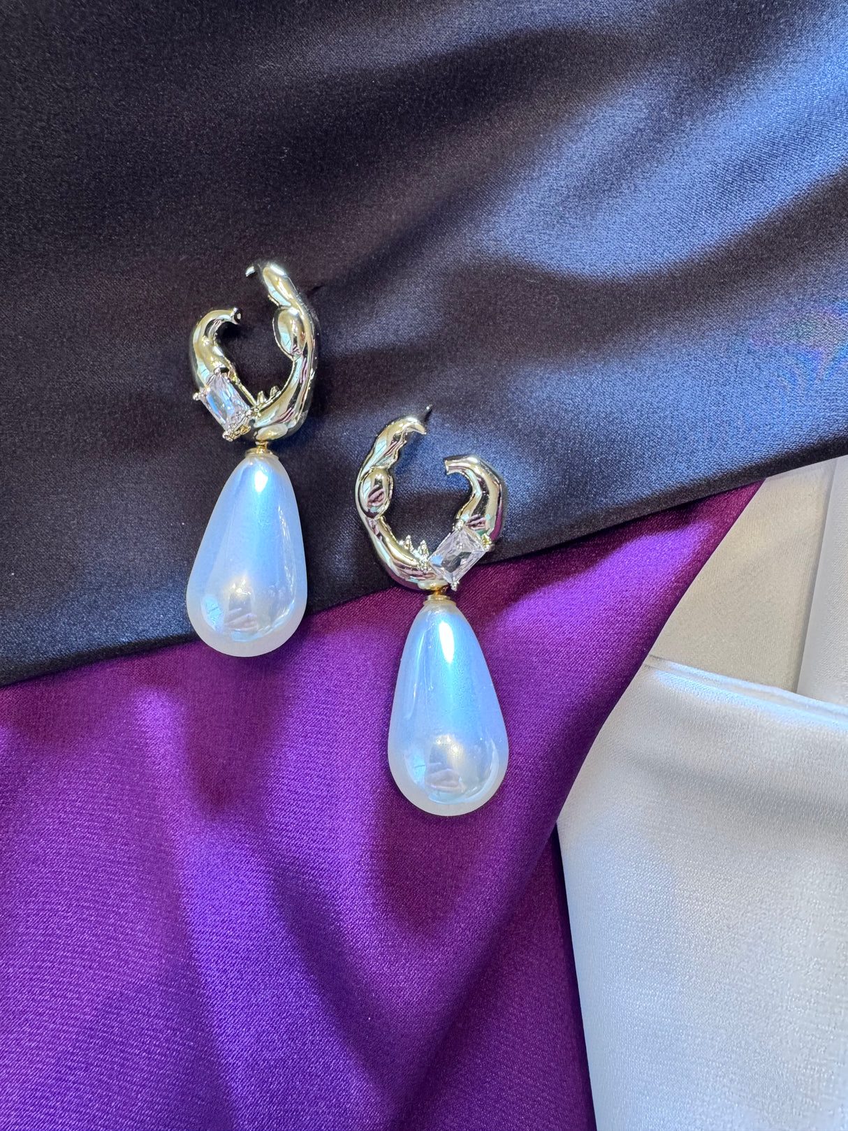 Chloe earrings