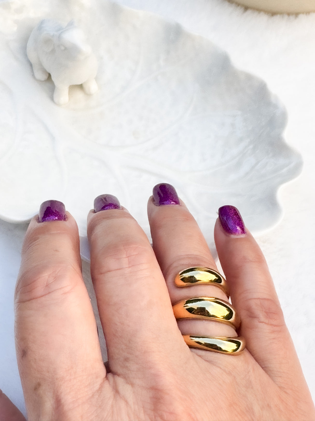 Marie twist ring