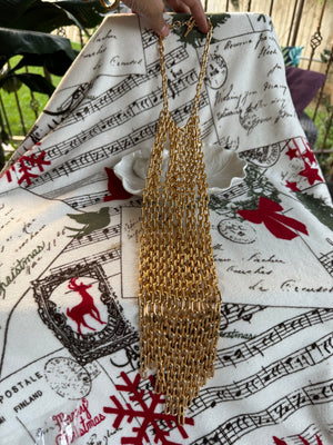 B.E chains necklace