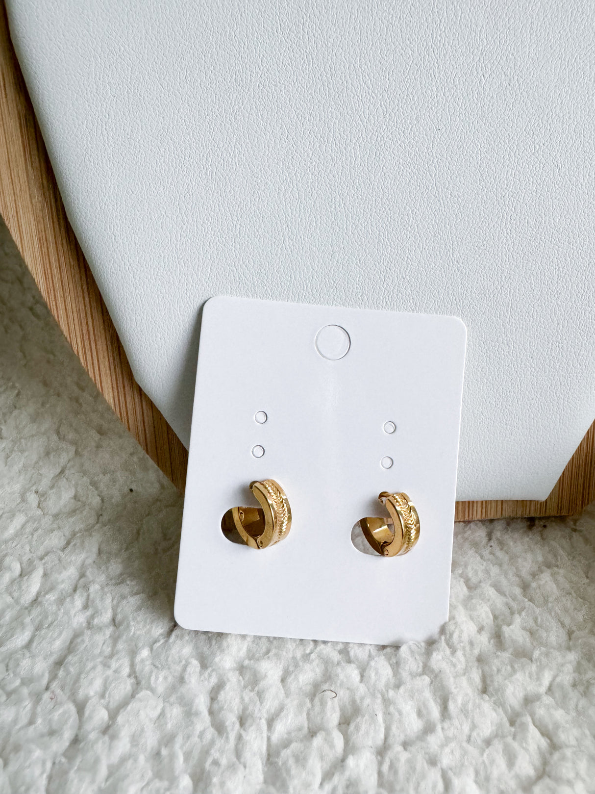 Huggies - toddlers earrings - Sofía Collection