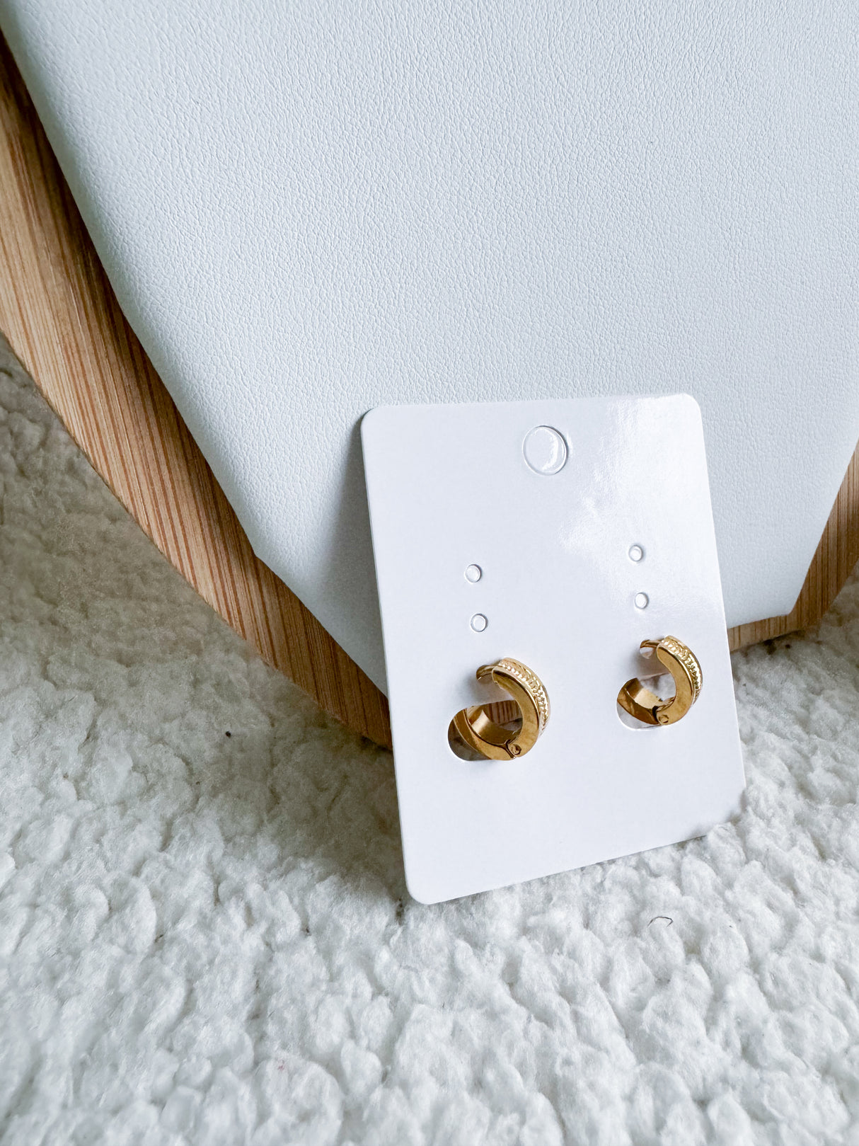 Huggies - toddlers earrings - Sofía Collection