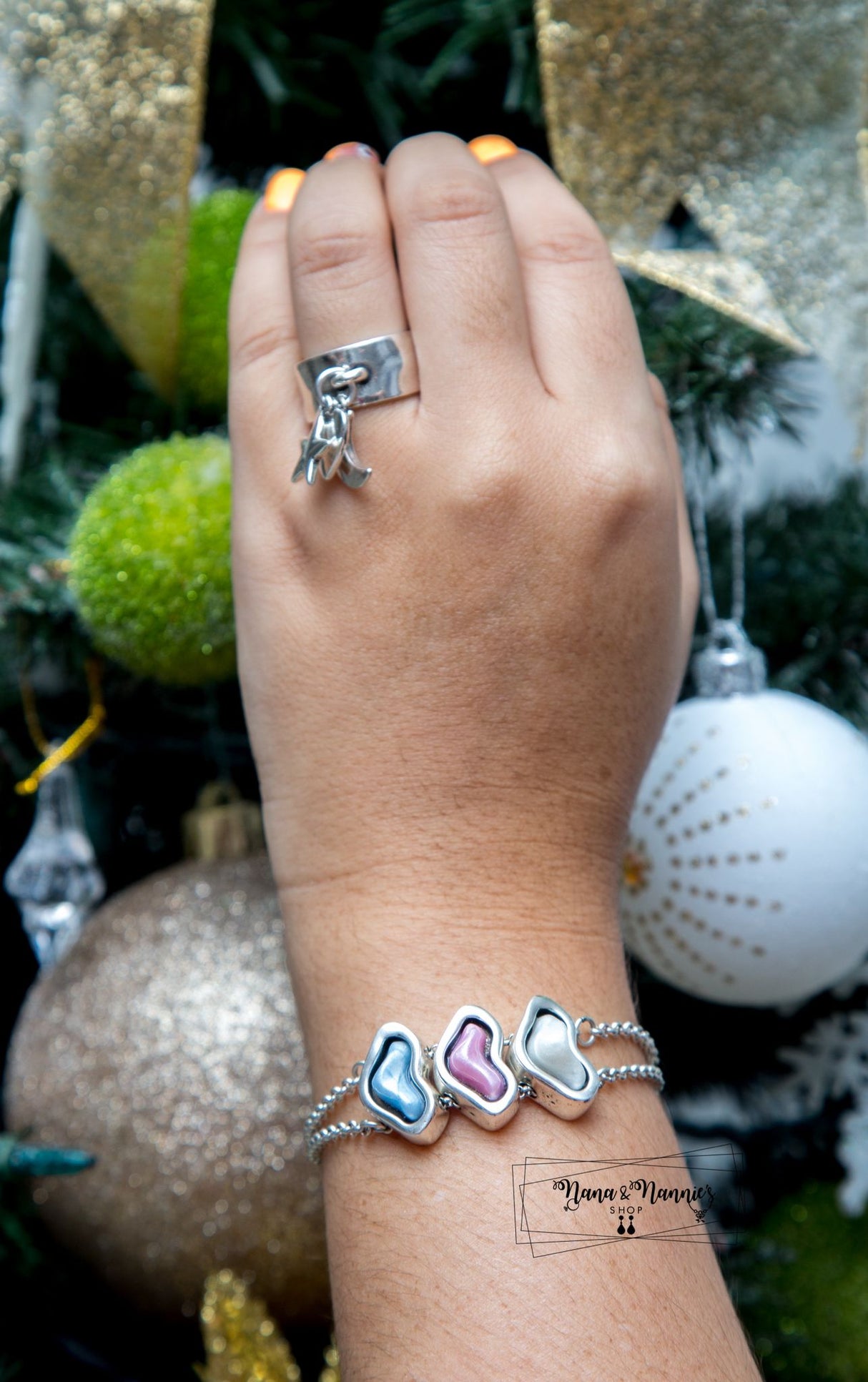 Tra-la-ra bracelet, Beso Collection