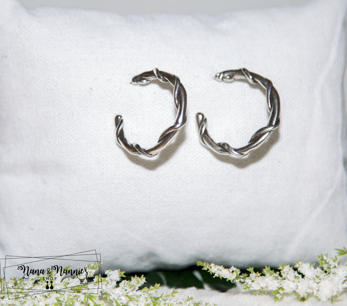 B&G round earrings
